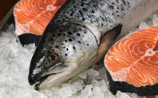 Was ist nützlich rosa Lachs, Kaloriengehalt