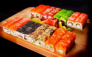 Sind Sushi und Brötchen schädlich, wie man sie zu Hause kocht, Fotos und Videos